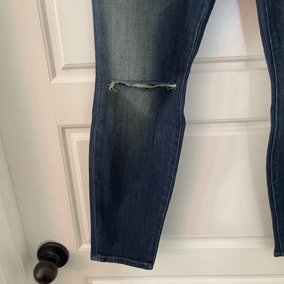 Brand New J Brand Alana High-Rise Crop in Volatile Size 28 - Picture 5 of 5